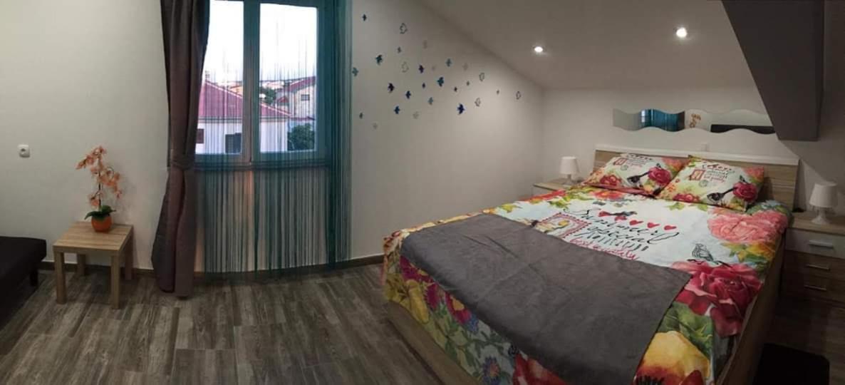 Apartmani Villa Anna Ražanac מראה חיצוני תמונה